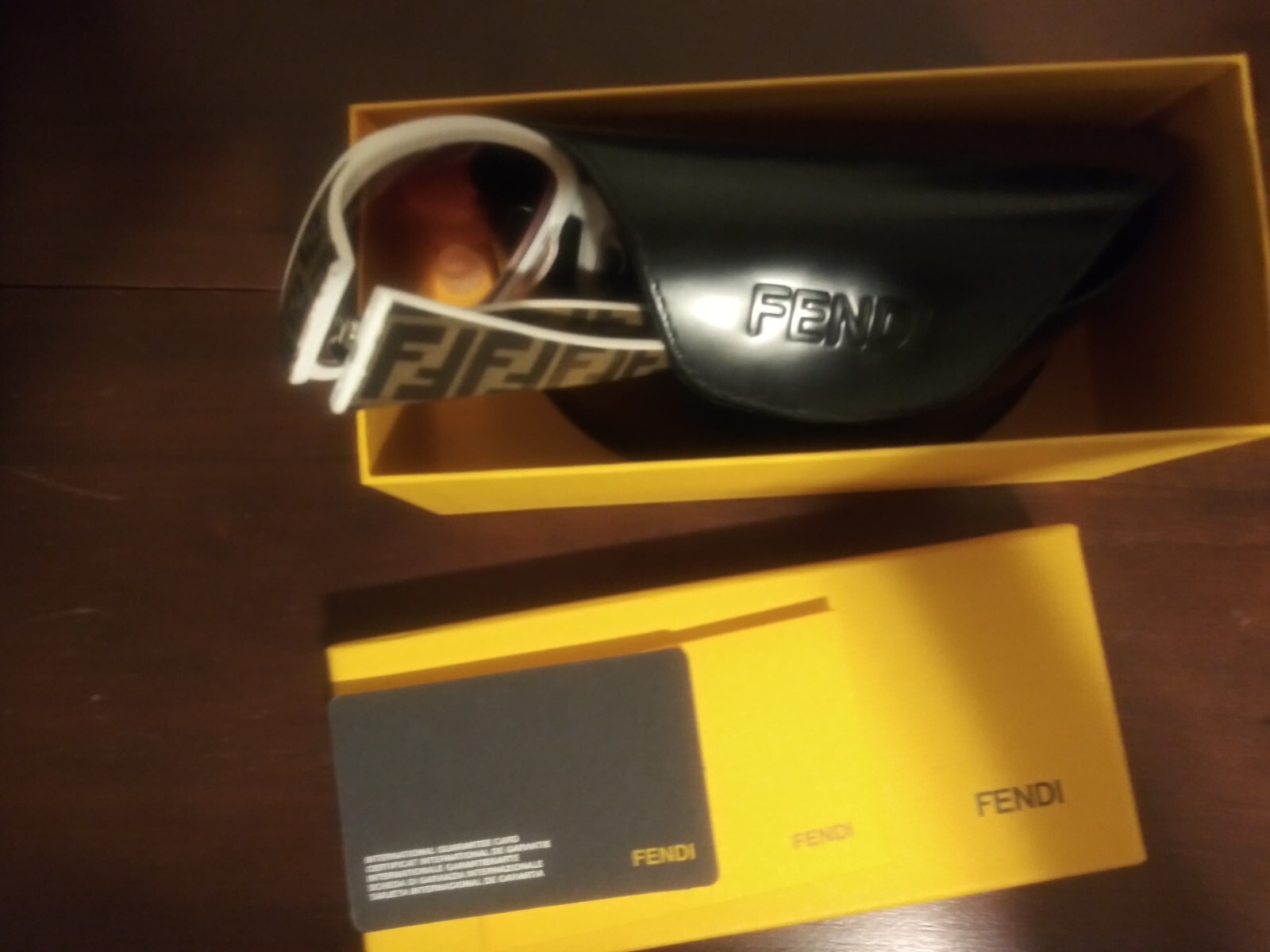 FENDI-FF WHITE RETANGULAR SUNGLASSES-FS461110-130) - image 5