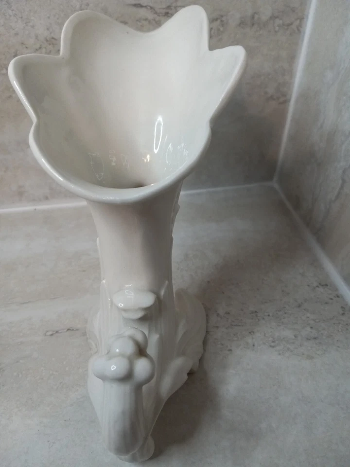 7" Fluted white OPALESCENT French Provincial Horn O Plenty Vase UNIQUE - Image 2 of 4