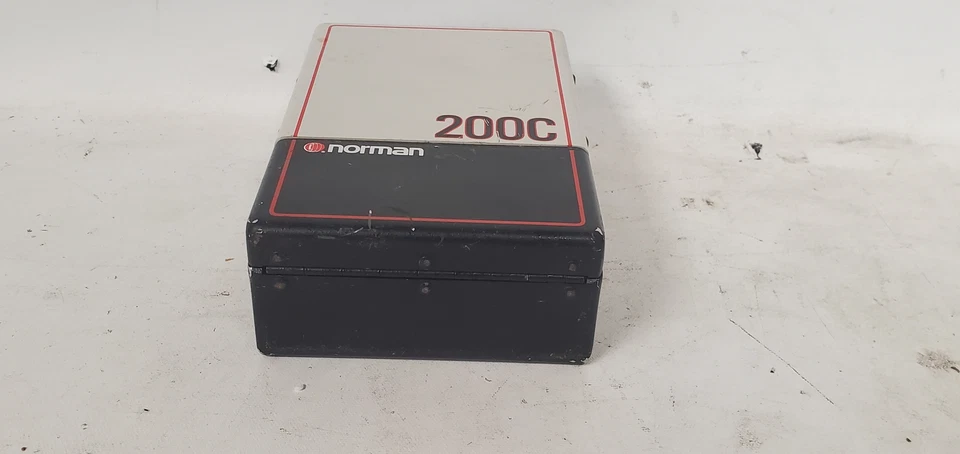 Paquete de alimentación flash Norman 200C 200WS Foto 2 de 4