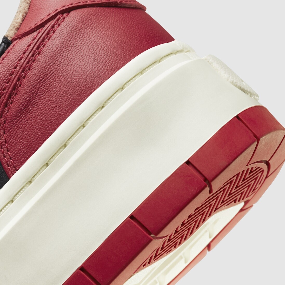 ☆送料関税込☆NIKE WMNS AIR Jordan 1 Elevate Low SE Bred☆ Air Jordan 1 Elevate Low SE 'Bred' Black Red White Women's