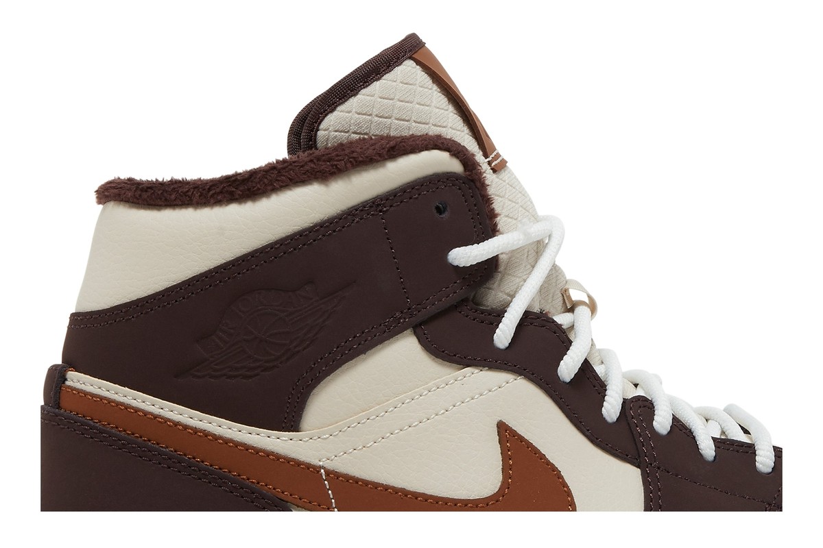 Level SS/New - Jordan Air Jordan 1 Mid SE 'Cream Dark Chocolate