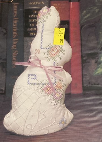 Mini Silhouettes Stamped Cross-Stitch Kit Bunny Titan Needlecraft Vintage 2 pack - Picture 12 of 14
