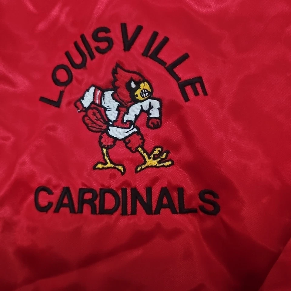 Chaqueta De Colección Louisville Cardinals Línea Tiza Estadio Abrigo Bombardero Años 80 Para Hombres XXL RARA Foto 2 de 4