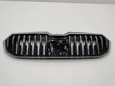 Calandre Skoda SUPERB
