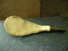 RareShotgun 19thC. Antique  frenchPOWDER/Shot? HORN from leather With Measurer