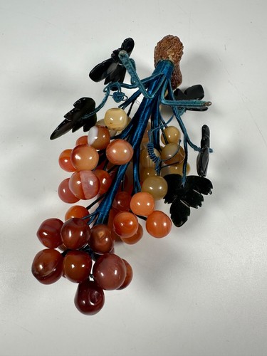 Vintage Carved Carnelian and Jade Leaves Grapes Cluster Petite 5" - Picture 8 of 9
