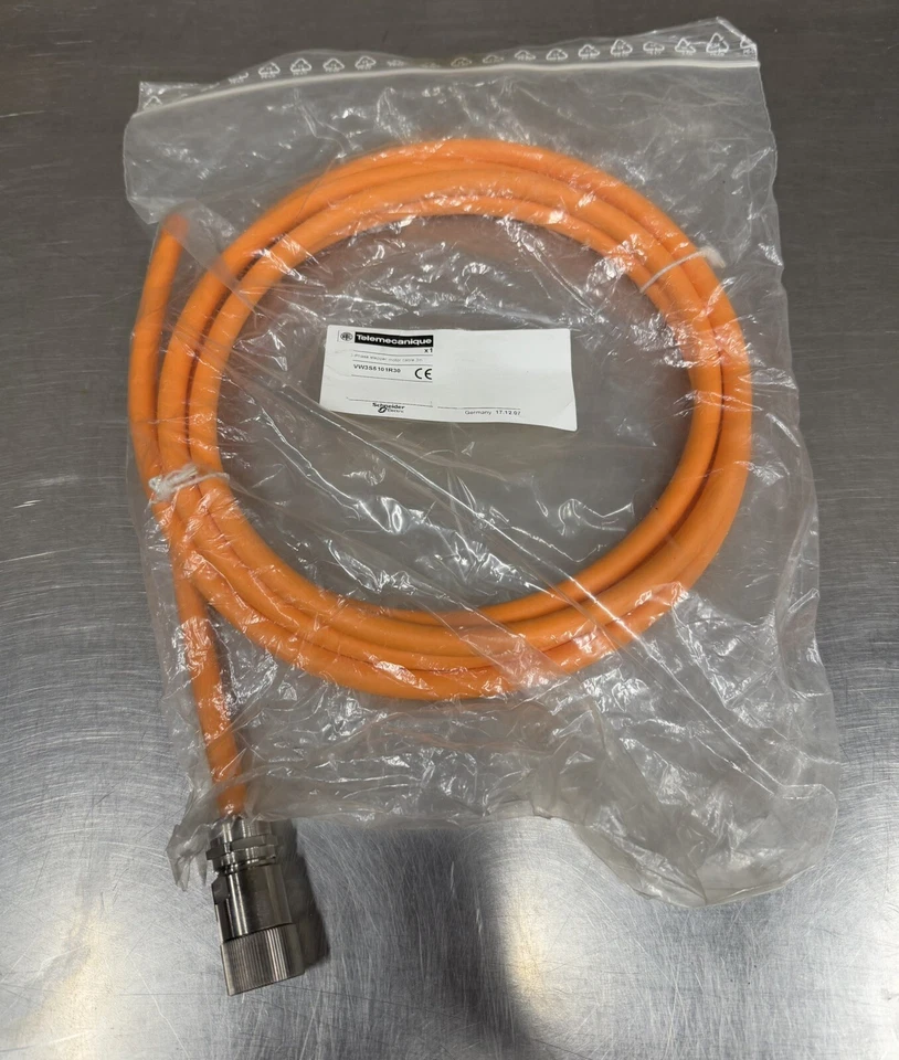 Telemecanique Schneider VW3S5101R30 3-Phase Stepper Motor Cable 3M - Unused - Image 3 of 4