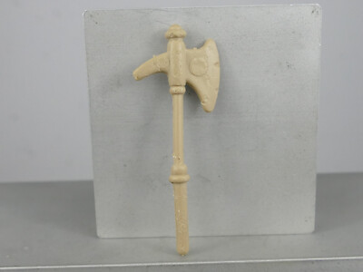 M1 MOTU VINTAGE CASTLE GRAYSKULL AXE 100% ORIGINAL ACCESSORY