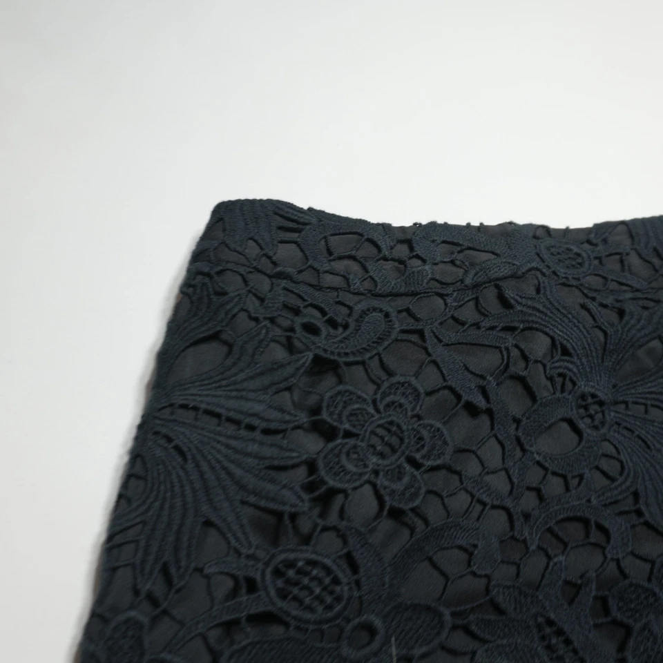 Saia Banana Republic tamanho 0P pequena mini preta amarrada linda elegante noite fora - Imagem 2 de 4