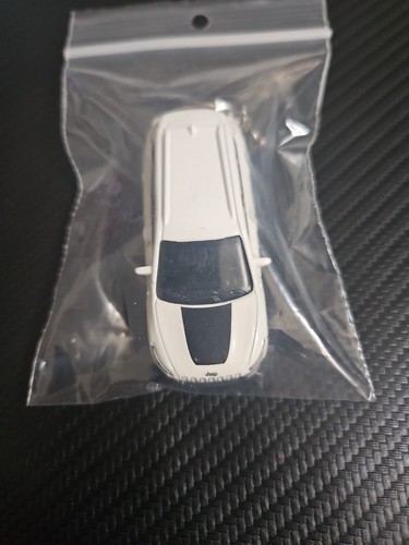 MATCHBOX JEEP CHEROKEE KEY CHAIN - Picture 1 of 6
