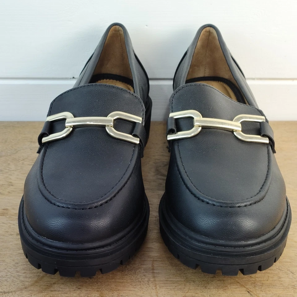 Mocasines Rachel Zoe Mila 8 suela negra cadena dorada detalle de broca de caballo grueso elegante Foto 3 de 4