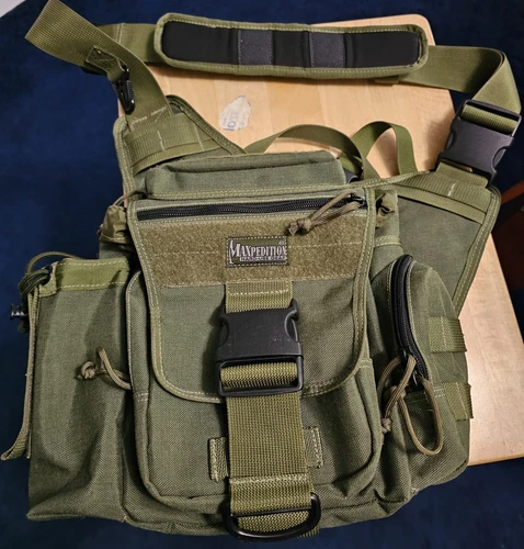Maxpedition Jumbo Versipack Green Tactical Sling Backpack Shoulder Bag ~ VG Cond