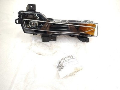 BROKEN TAB 17-23 TESLA MODEL 3/Y RIGHT PASSENGER SIDE FOG LIGHT