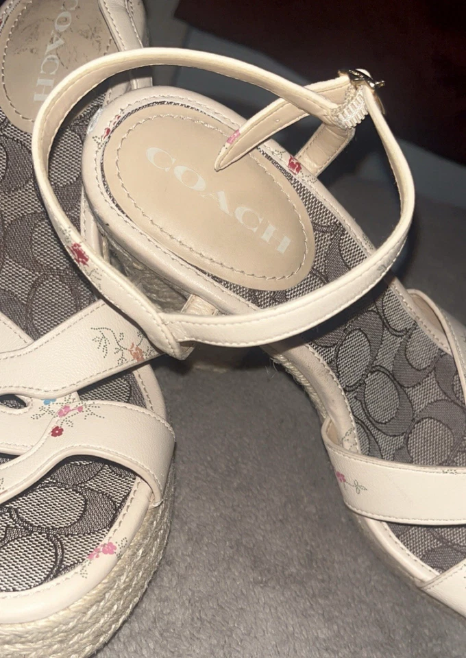 Sandalia de plataforma Coach Talina, talla 10 Foto 3 de 4