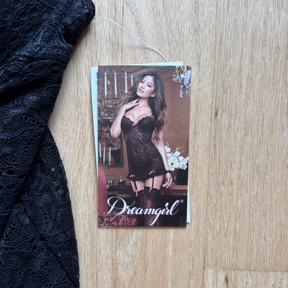 Dreamgirl Chemise de Encaje Negro con Ligas y Lazos Rojos Talla Pequeña Nuevo con Etiquetas Foto 2 de 4