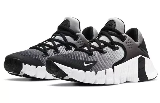 nike free metcon black and white