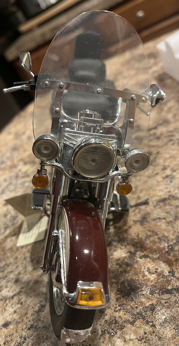 FRANKLIN MINT 1989 HARLEY-DAVIDSON HERITAGE SOFTAIL CLASSIC FRANKLIN MINT 1989 HARLEY-DAVIDSON HERITAGE SOFTAIL CLASSIC