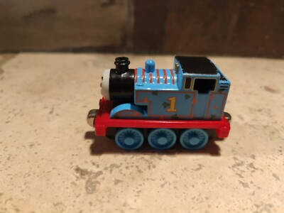 Thomas & Friends Thomas Autumn Fall Leaves Print Metal Toy Train Mattel 2009