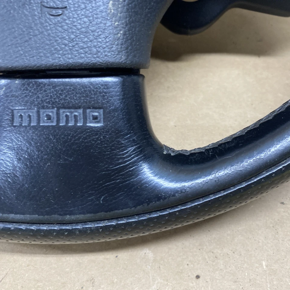 Subaru Outback 2005 2006 2007 columna de dirección lado izquierdo del conductor MOMO B134 Foto 2 de 4