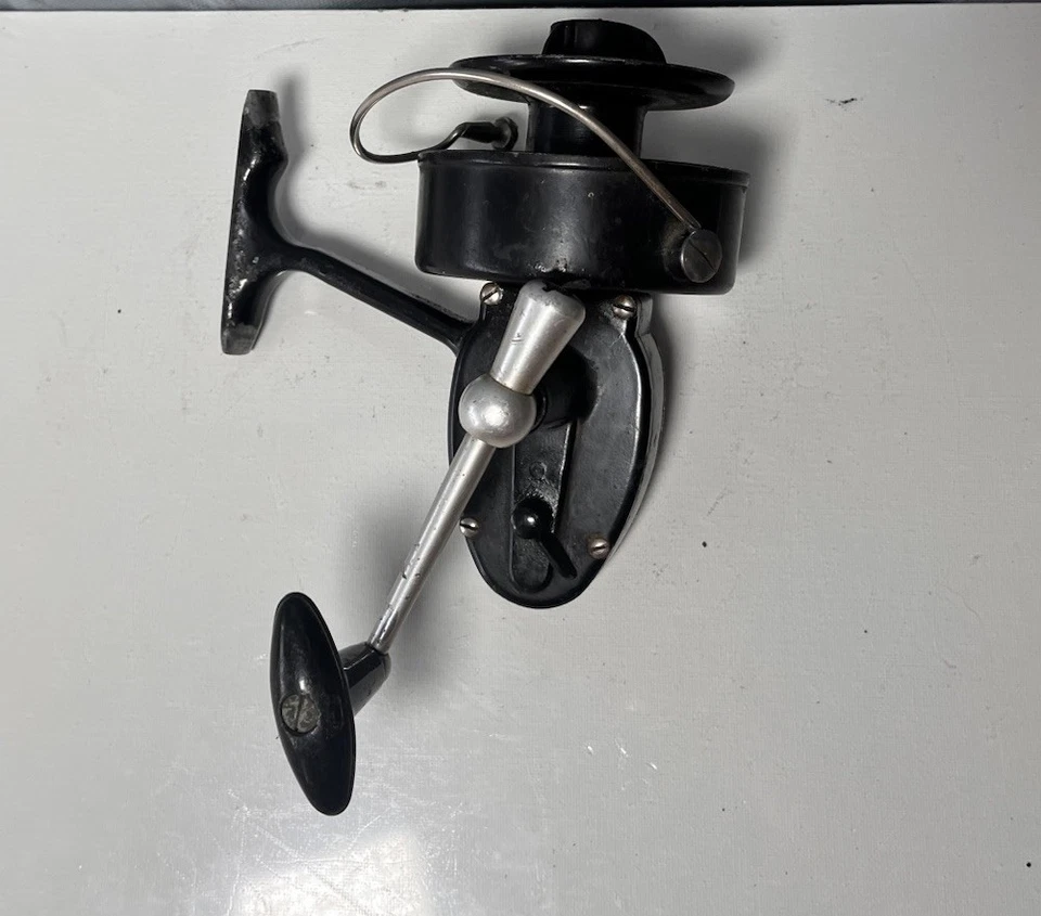 Carrete giratorio de agua salada Garcia Mitchell 302 de colección - COMO ESTÁ Foto 2 de 4