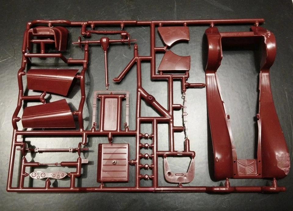 2 maquettes Matchbox 1/32 de 1975 pour JAGUAR SS/100 vintage à finir de monter - Photo 3/4