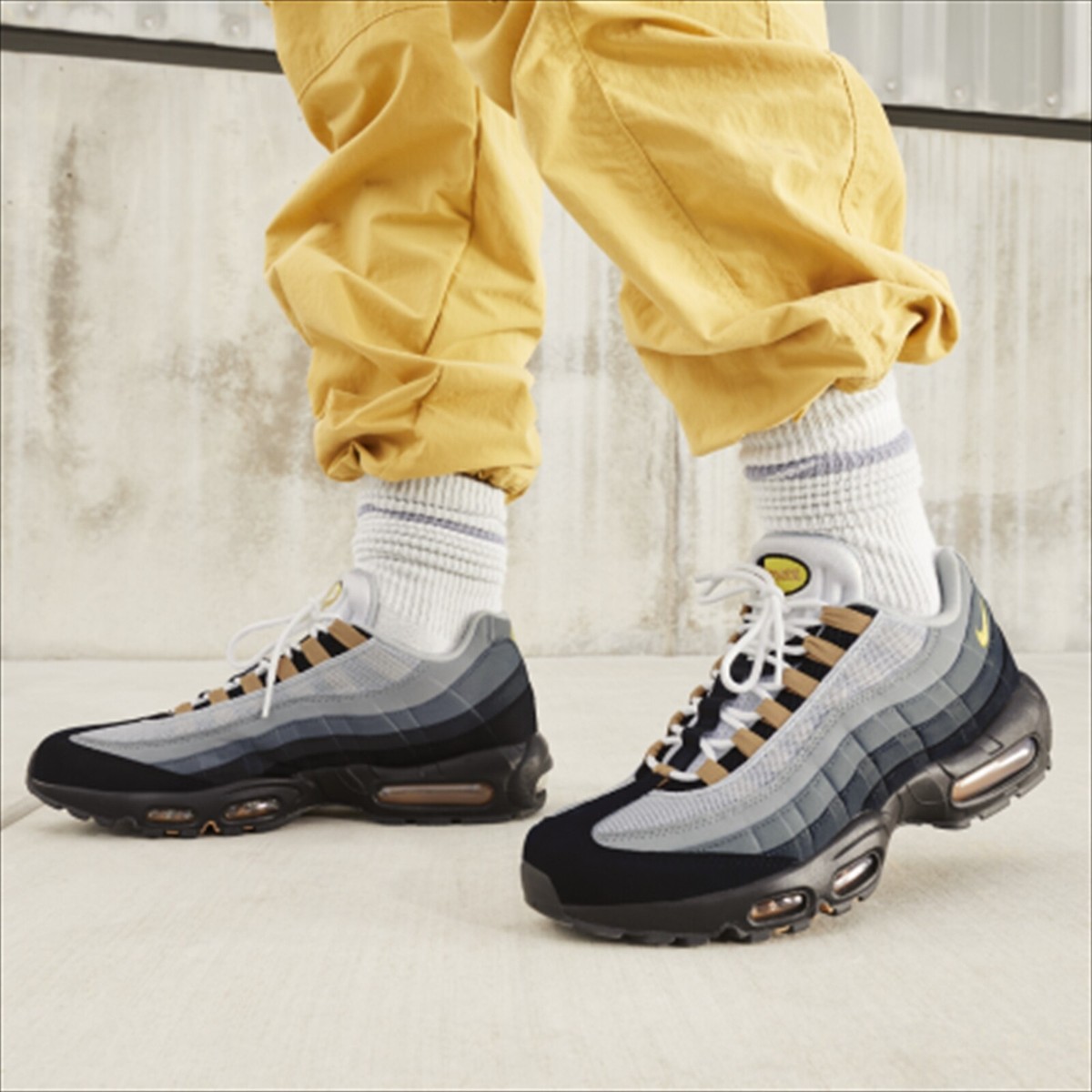 Nike Air Max 95 Icons White Wolf Grey Cool Grey Yellow Strike DX4236-100 US 11.5
