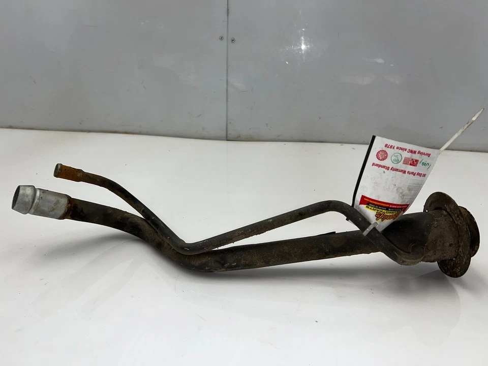 Гриф топливного бака в сборе 2001 2002 Ford Explorer Sport Trac от оригинального производителя 1L5Z9034ac - Изображение 3 из 4