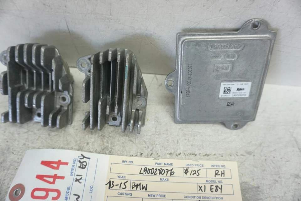 2013 2015 BMW X1 E84 HEADLIGHT  LED MAIN LIGHT CONTROL UNIT MODULE OEM UC57944 - Image 4 of 4