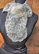 Vtg Lady's Collar Lappet Scarf Limerick Lace Floral Embroidered Net