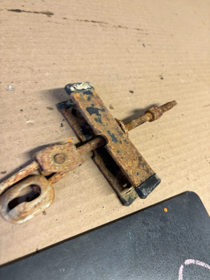 1987 88 89 90 1991 F150 F250 F350 Bronco cable de freno de estacionamiento de emergencia hardware Foto 3 de 4