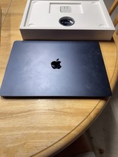 Apple MacBook Air 15" (256GB SSD, M2, 8GB) Laptop - Midnight 