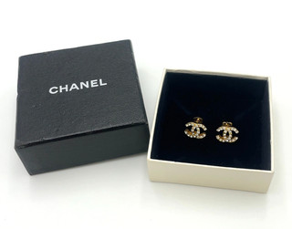 Auth Chanel Coco Mark Rhinestone Earrings Engraved 01P W/Box BA020348