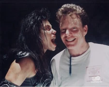 XENA Photo Club July 1999 BTS Lucy in makeup & Rob Tapert Paradise Found episode