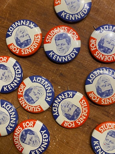 Lot of 20 VTG "Students for Kennedy" Pinback Buttons, JFK President Campaign - Picture 4 of 4