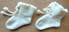 ANTIQUE HANDMADE KNITTED WOOL BABY OR DOLL BOOTIES TINY INTRICATE KNIT