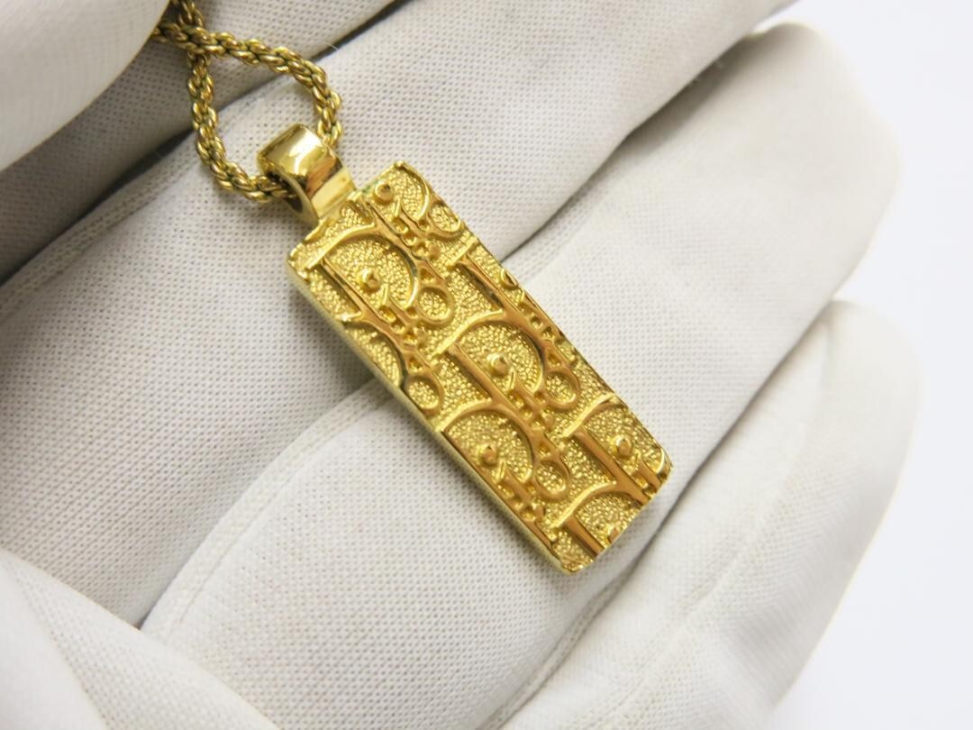 Christian Dior Trotter Plate Necklace Women | eBay