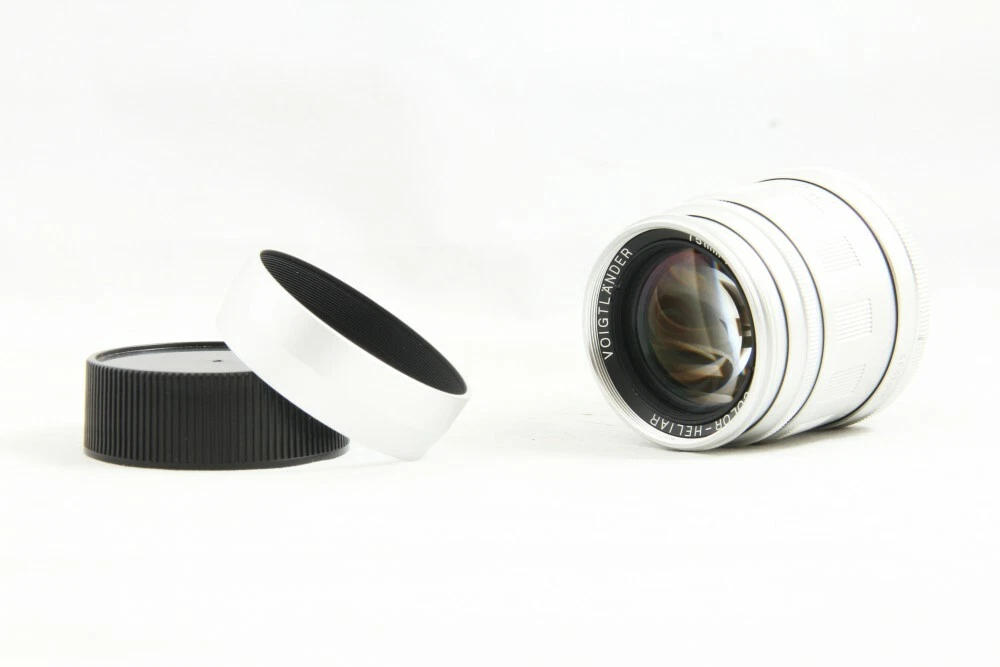 Voigtländer Camera Lenses 75mm Focal f/2.5 Maximum Aperture for