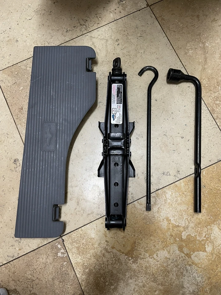 2005-2006-2007-2008-2009-2010 Honda Odyssey Tire Jack Tools end  Cover - Image 2 of 4