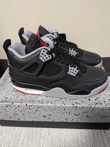 Jordan 4 Bred Reimagined Size 9.5