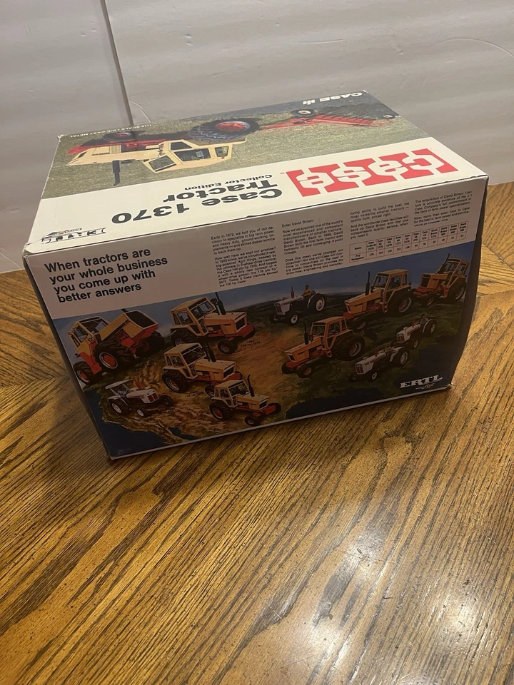 Rare NIB ERTL Britains Case 1370 Tractor Collectors Edition 1/16 Scale  - Image 4 of 4