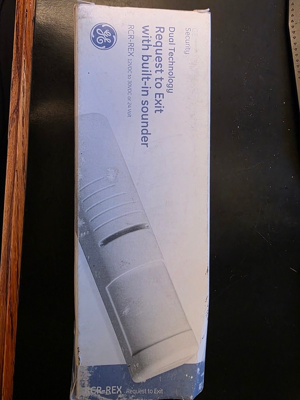 NEW!! Interlogix GE Security Request to Exit Sounder Dual Technology - RCR-REX-W