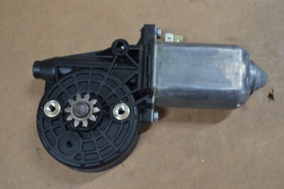 MERCEDES W126 FRONT RIGHT WINDOW REGULATOR MOTOR BOSCH 0130821072