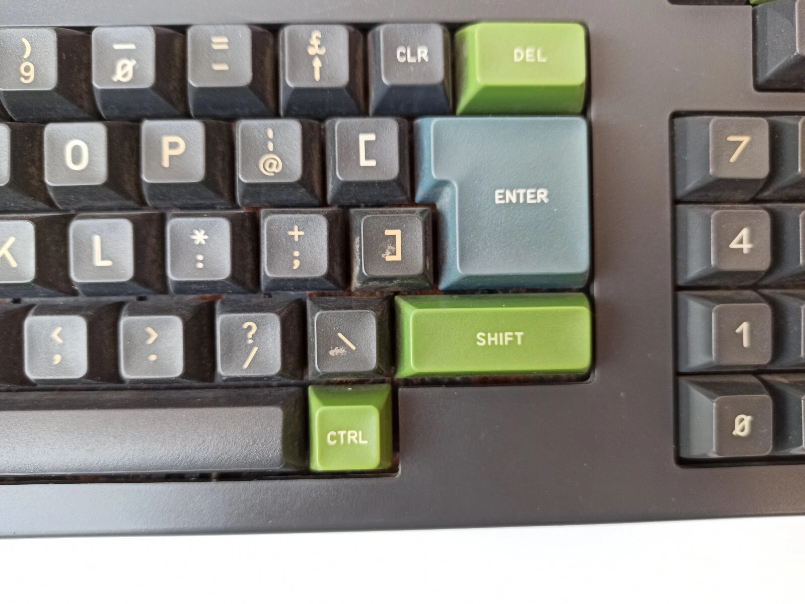 Additional photo for Amstrad CPC464 Retrocomputer with Spare Parts - Not Working