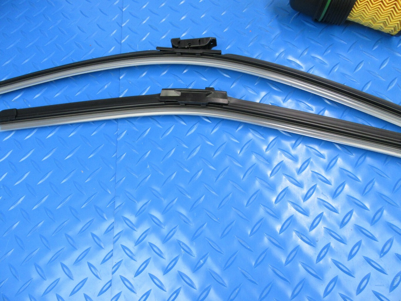 Maserati Ghibli Quattroporte Levante oil air cabin filters wiper blades #8505