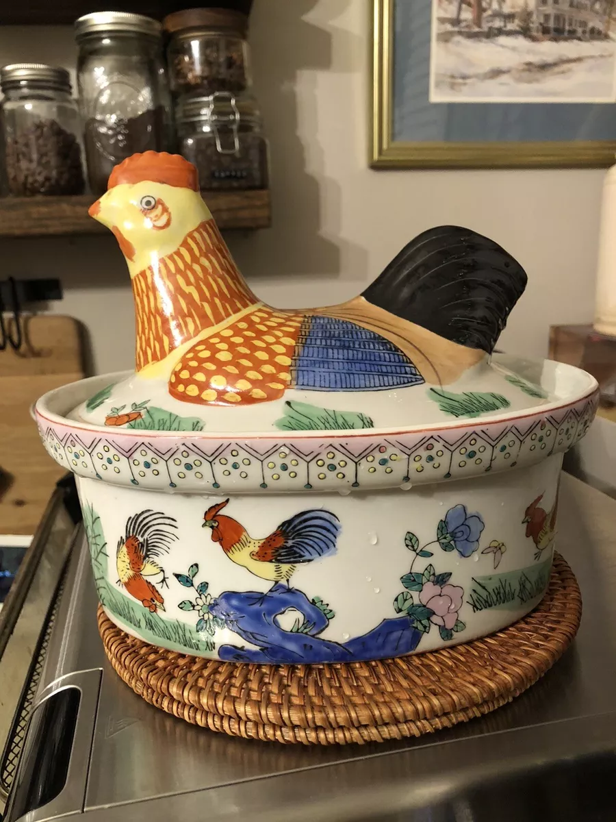 Decorative top casserole dish