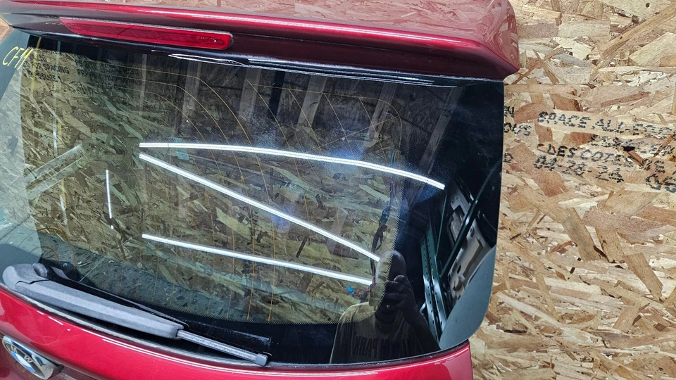 11-17 BMW F25 X3 tapa maletero trasero puerta levadiza escotilla puerta trasera roja A82M OEM Foto 3 de 4