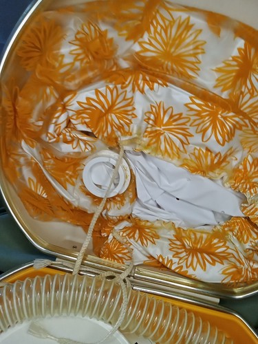 General Electric Deluxe Soft Bonnet Hair Dryer in Carrying Case Vintage - Works - Picture 8 of 13