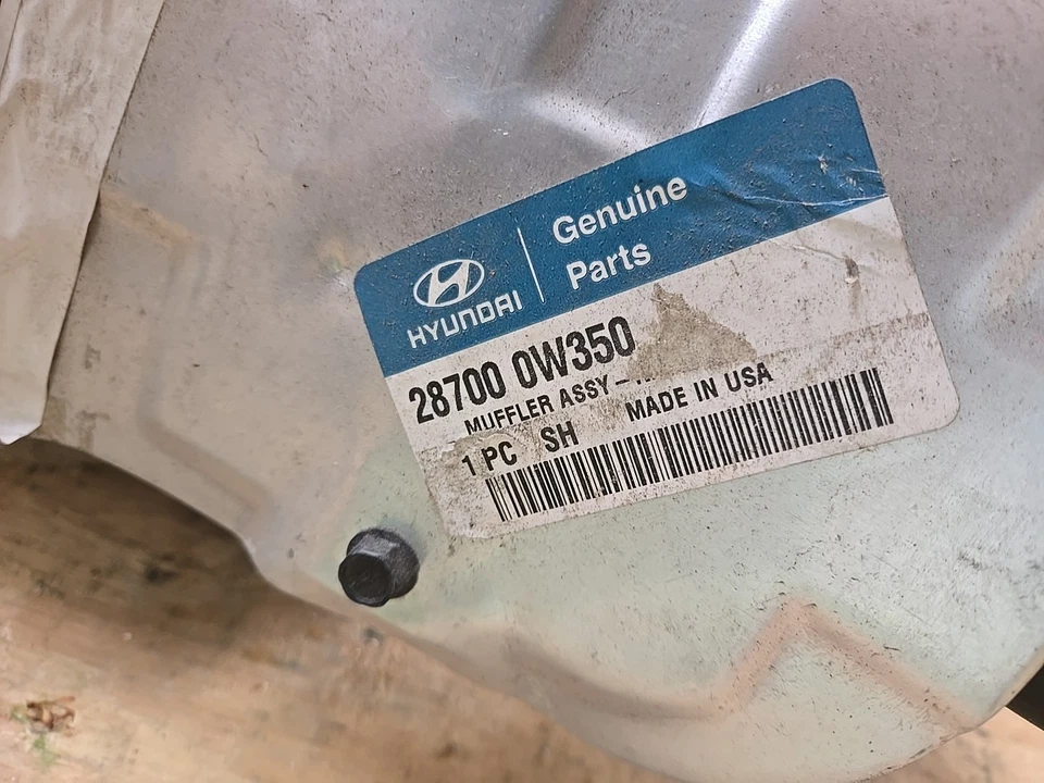 Conjunto silenciador derecho Hyundai Santa Fe 2007-2009 pieza nueva OEM Foto 4 de 4