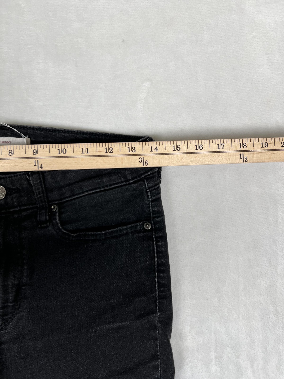 Levi's 711 Skinny Jeans Womens 27 Black Dark Wash Mid Rise Stretch Denim thumbnail 4