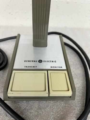 Vintage General Electric GE Shure Brothers Mikrofon dynamiczny Model 19B209459P1 - Zdjęcie 2 z 7